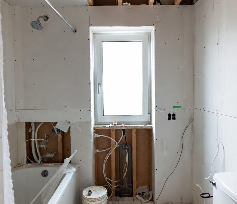 Hur man planerar en budget för en badrumsrenovering